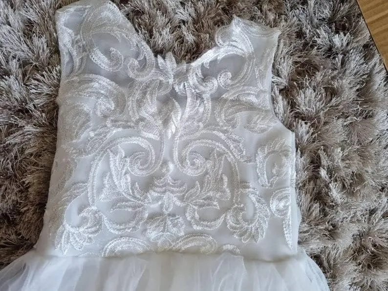 Abaowedding Lace Embroidery Sheer Long Sleeves Kids Trailing Gowns