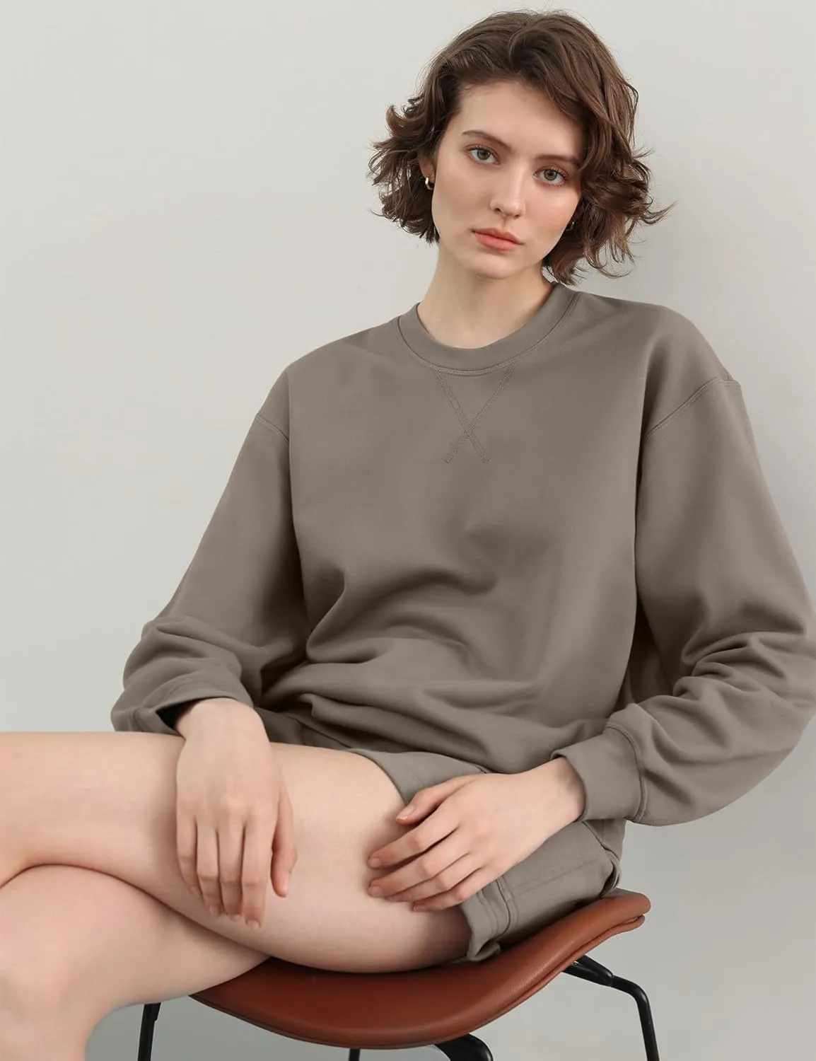 PUMIEY Women's Oversized Sweatshirt Crewneck Long Sleeve Loose Pullover Tops Fall Fashion Airy Collection