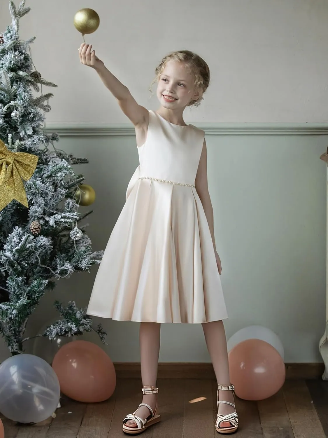 Satin Flower Girl Dresses for Wedding Floor Length Backless Princess Pageant Dress with Bow Pearls Proms Ball Gowns